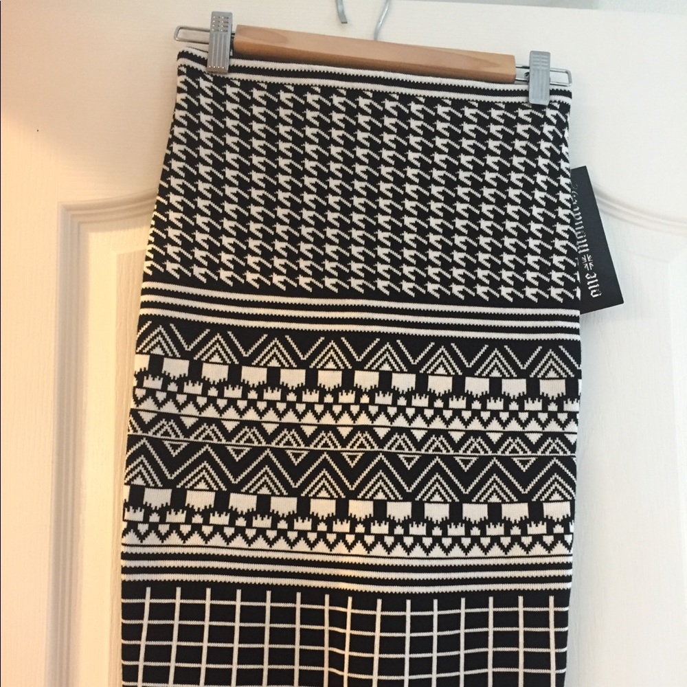 One Monarchy Black and White Midi Pencil Skirt